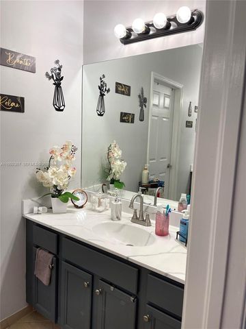 11557 SW 235th St, Homestead, FL 33032