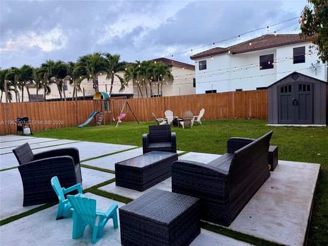 11557 SW 235th St, Homestead, FL 33032