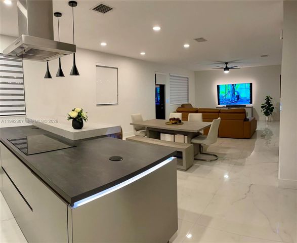 11557 SW 235th St, Homestead, FL 33032