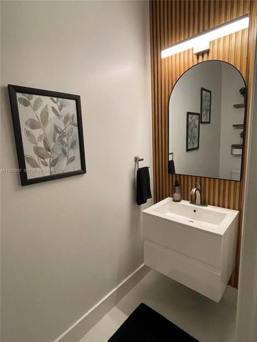 11557 SW 235th St, Homestead, FL 33032