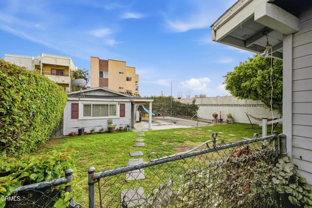 536 E Elk Avenue, Glendale, CA 91205