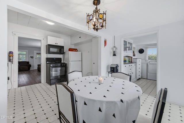 536 E Elk Avenue, Glendale, CA 91205