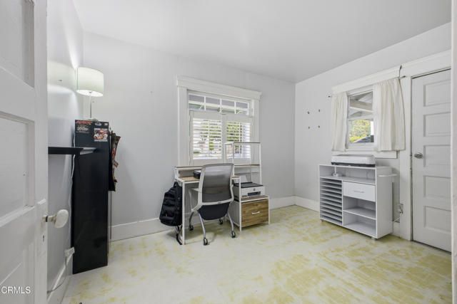 536 E Elk Avenue, Glendale, CA 91205