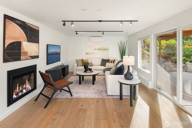 12536 SE 15th Street, Bellevue, WA 98005
