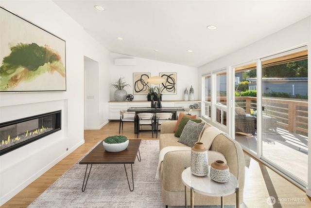 12536 SE 15th Street, Bellevue, WA 98005