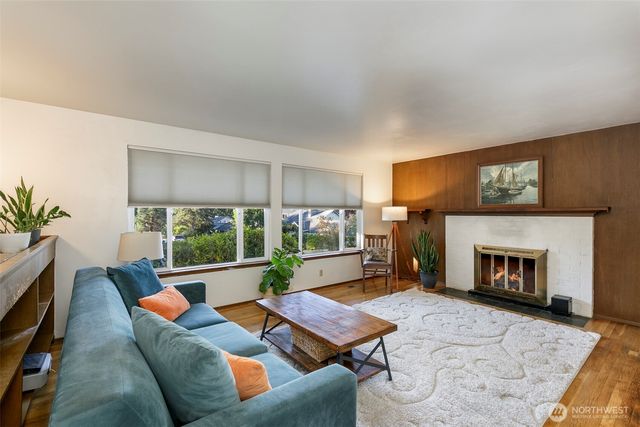 24007 44th Avenue W, Mountlake Terrace, WA 98043