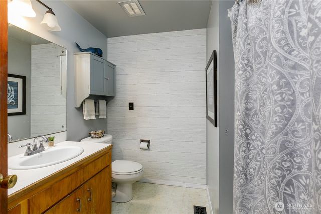 24007 44th Avenue W, Mountlake Terrace, WA 98043