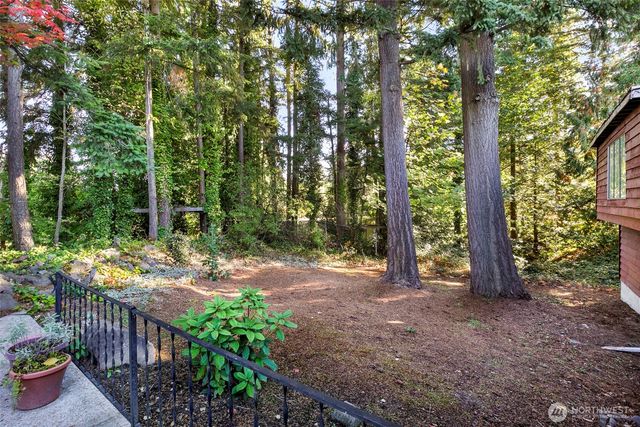 24007 44th Avenue W, Mountlake Terrace, WA 98043