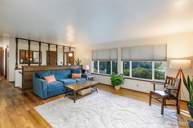 24007 44th Avenue W, Mountlake Terrace, WA 98043