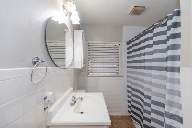 1709 N DUNCAN Street, Pampa, TX 79065