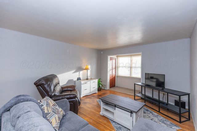 1709 N DUNCAN Street, Pampa, TX 79065