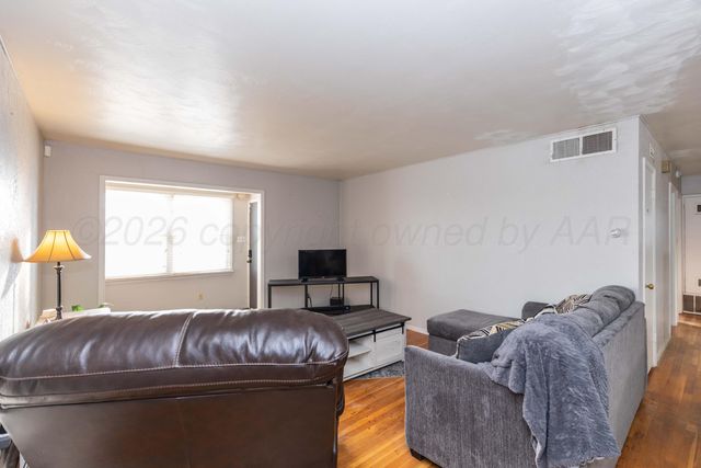 1709 N DUNCAN Street, Pampa, TX 79065