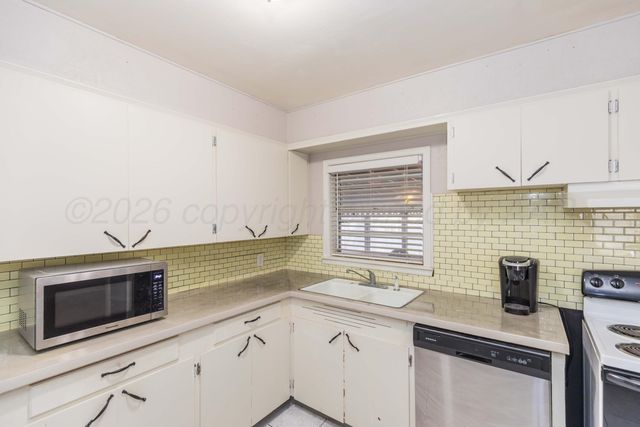 1709 N DUNCAN Street, Pampa, TX 79065