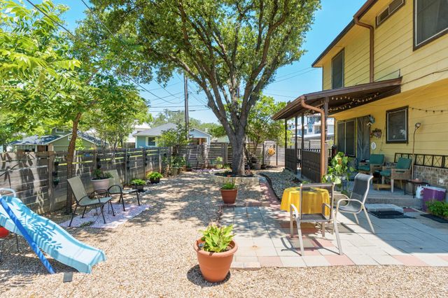 1184 Waller ST, Austin, TX 78702