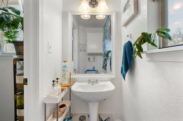 1184 Waller ST, Austin, TX 78702