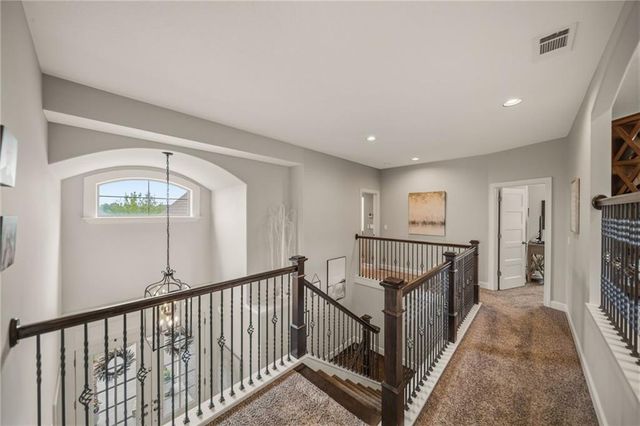 11607 W 158th Terrace, Overland Park, KS 66221