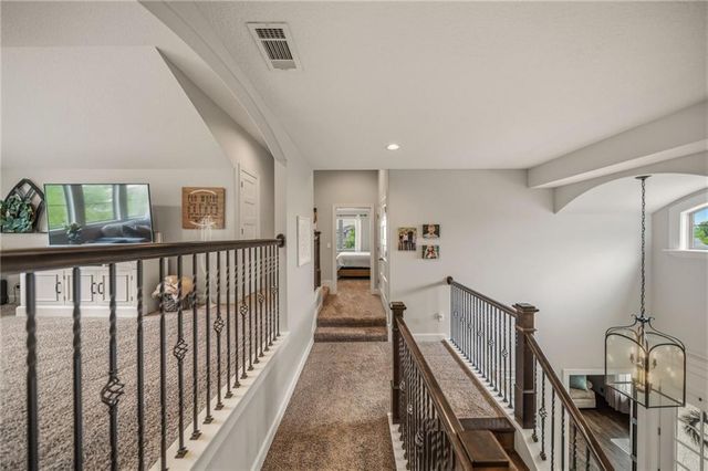 11607 W 158th Terrace, Overland Park, KS 66221