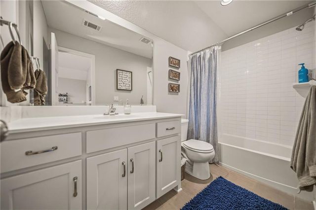 11607 W 158th Terrace, Overland Park, KS 66221