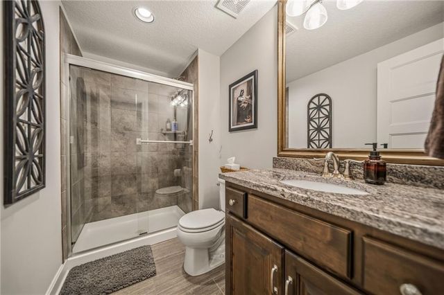 11607 W 158th Terrace, Overland Park, KS 66221