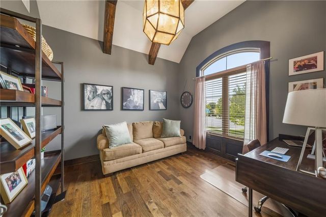 11607 W 158th Terrace, Overland Park, KS 66221