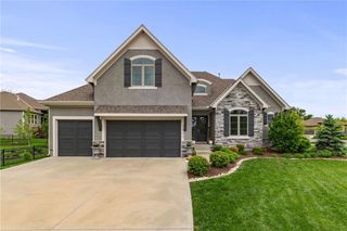 11607 W 158th Terrace, Overland Park, KS 66221