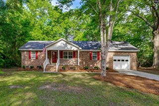 27 Westover Avenue, Lugoff, SC 29078