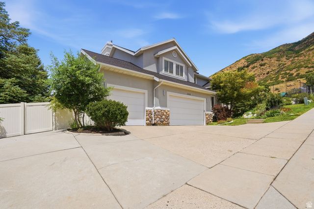 3439 E CANYON COVE DR, Holladay, UT 84121