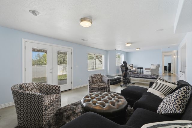 3439 E CANYON COVE DR, Holladay, UT 84121