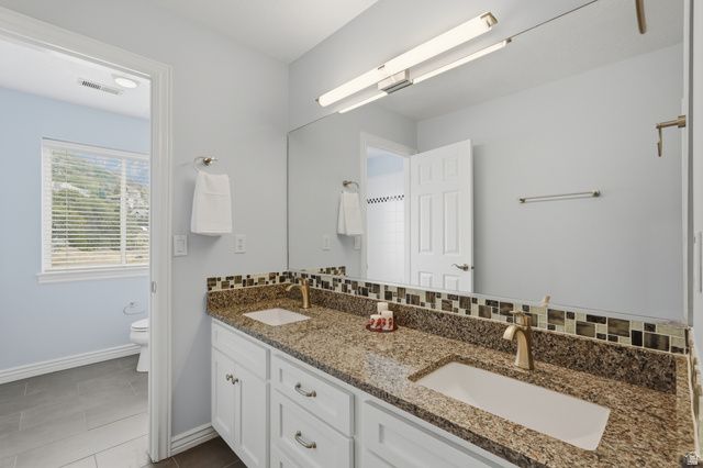 3439 E CANYON COVE DR, Holladay, UT 84121