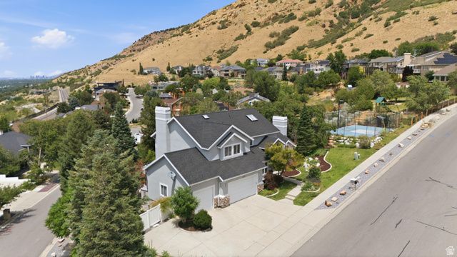 3439 E CANYON COVE DR, Holladay, UT 84121