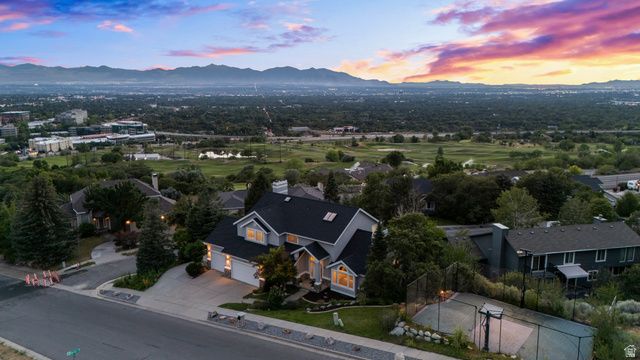 3439 E CANYON COVE DR, Holladay, UT 84121