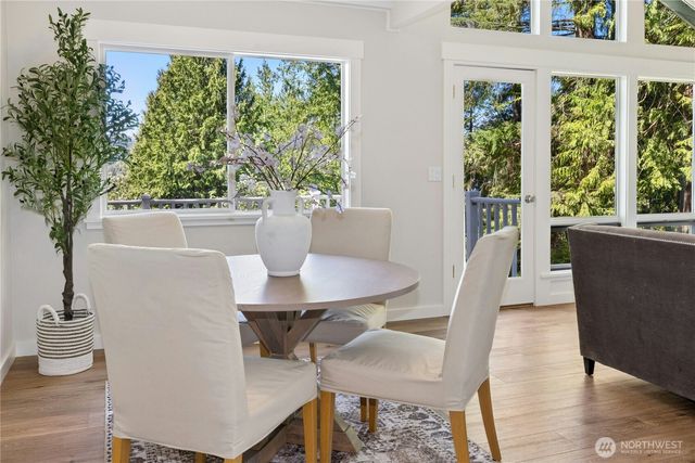 5100 Crystal Springs Drive NE, Bainbridge Island, WA 98110