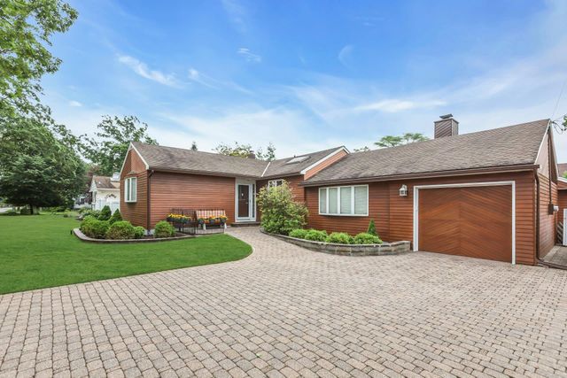 102 Bayview Avenue, East Islip, NY 11730