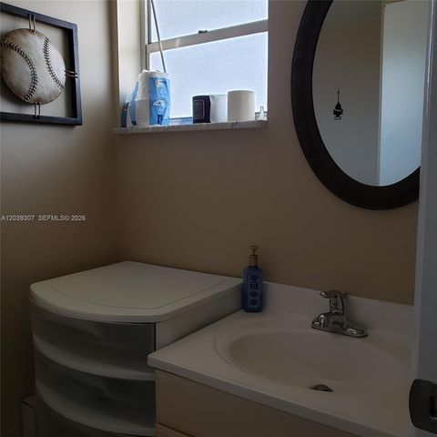 410 SE 2nd Street 418, Hallandale Beach, FL 33009
