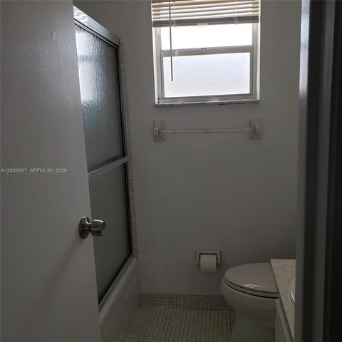 410 SE 2nd Street 418, Hallandale Beach, FL 33009