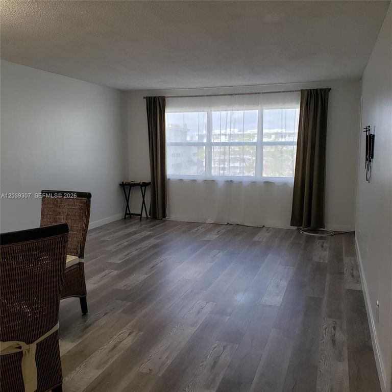 410 SE 2nd Street 418, Hallandale Beach, FL 33009