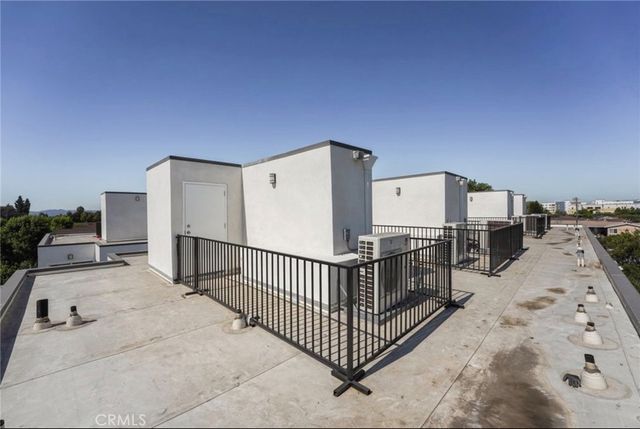 8837 Burnet Avenue, North Hills, CA 91343