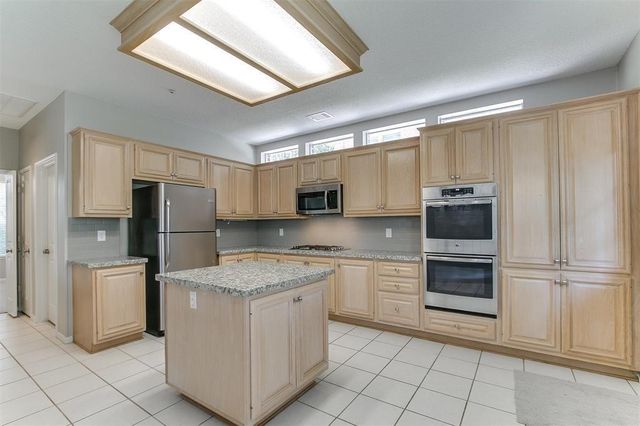 30 Petalcup Place, The Woodlands, TX 77381