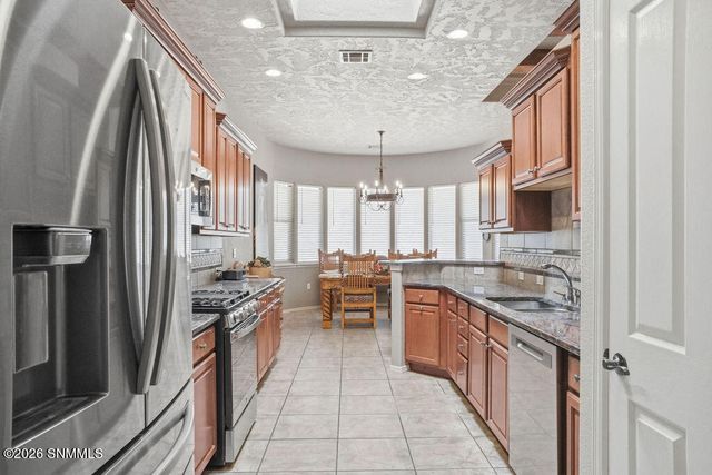 2462 Conchas Lane, Las Cruces, NM 88011