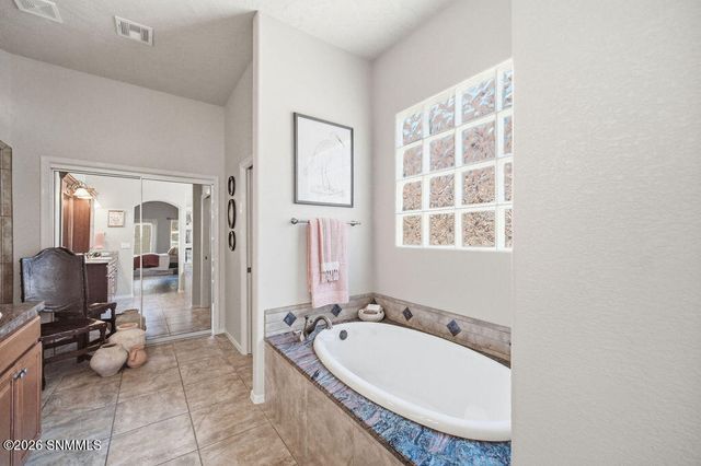 2462 Conchas Lane, Las Cruces, NM 88011
