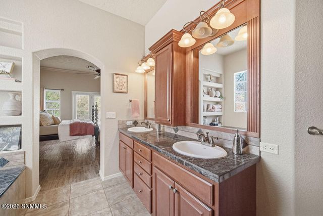 2462 Conchas Lane, Las Cruces, NM 88011