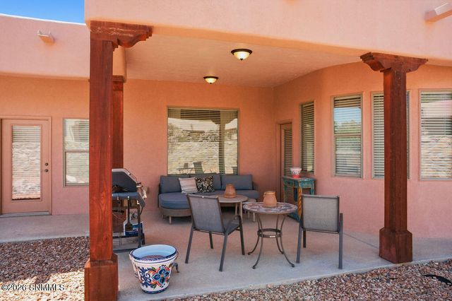 2462 Conchas Lane, Las Cruces, NM 88011