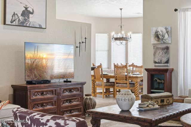 2462 Conchas Lane, Las Cruces, NM 88011