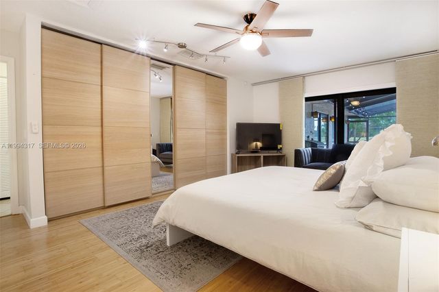 524 Village Lake Dr 524, Weston, FL 33326