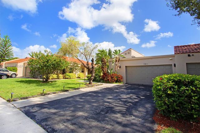 524 Village Lake Dr 524, Weston, FL 33326