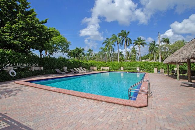 524 Village Lake Dr 524, Weston, FL 33326