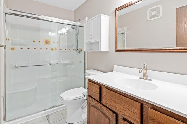 3275 80th Street E 305, Inver Grove Heights, MN 55076