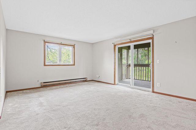 3275 80th Street E 305, Inver Grove Heights, MN 55076