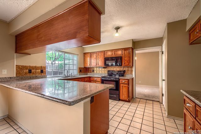2611 Pebble Dawn, San Antonio, TX 78232