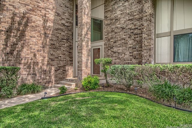 2611 Pebble Dawn, San Antonio, TX 78232